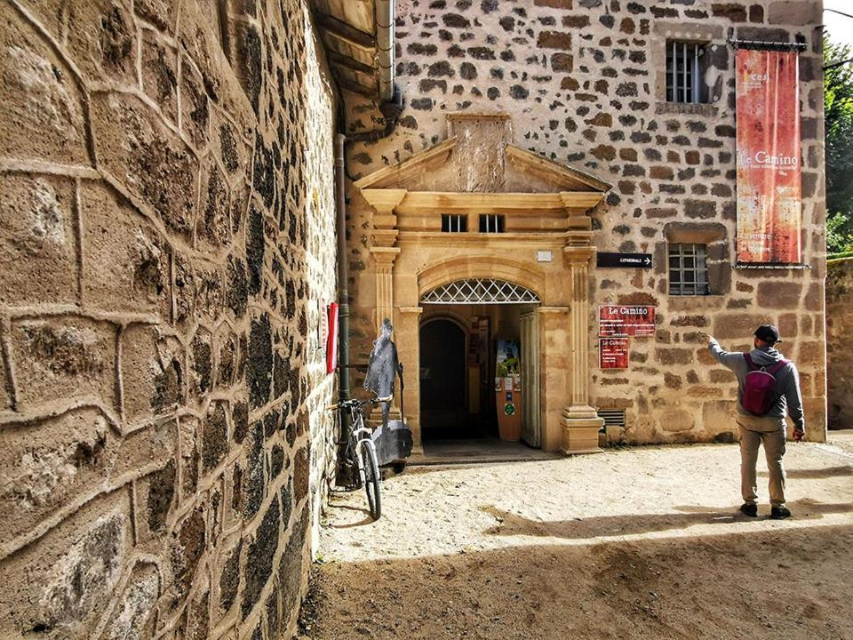 Gite La Decouverte Petit Dejeuner Offert Le Puy-en-Velay Zewnętrze zdjęcie
